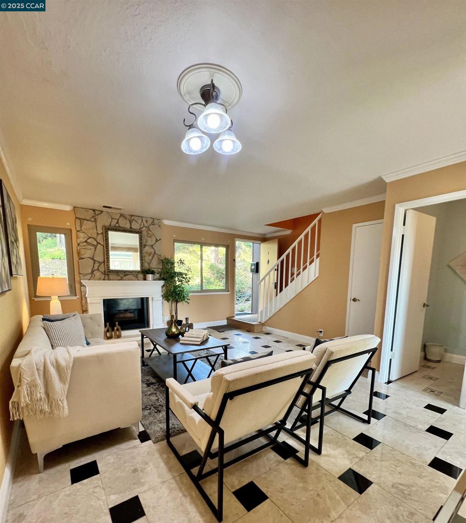 FAIRMONT - Residential