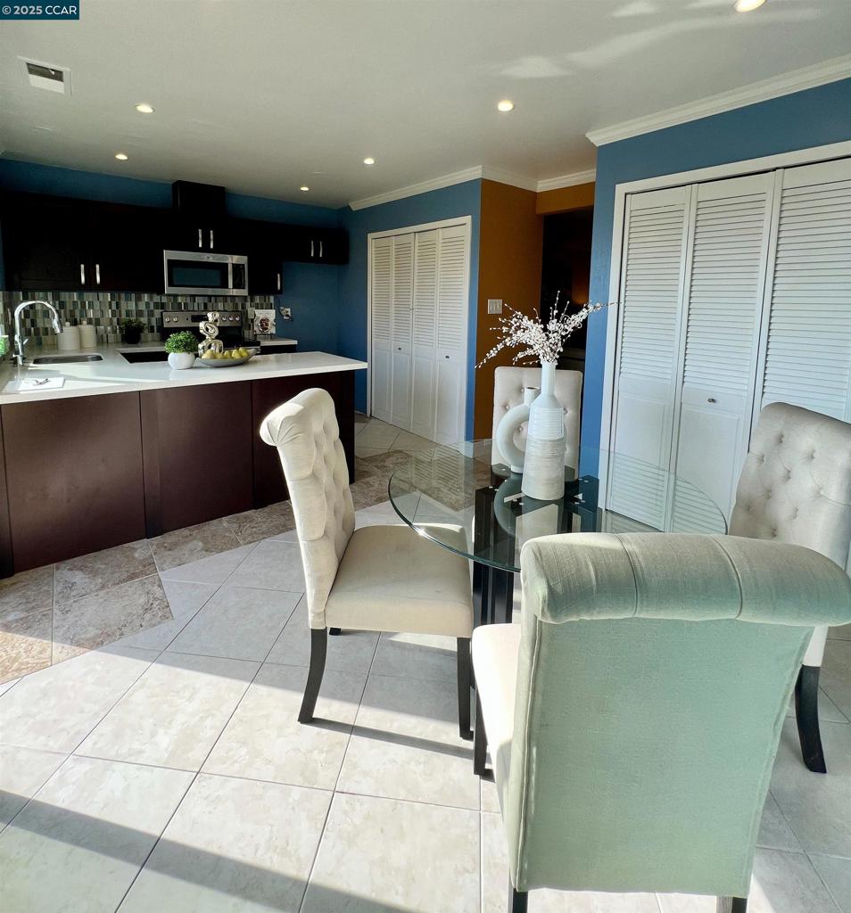 FAIRMONT - Residential