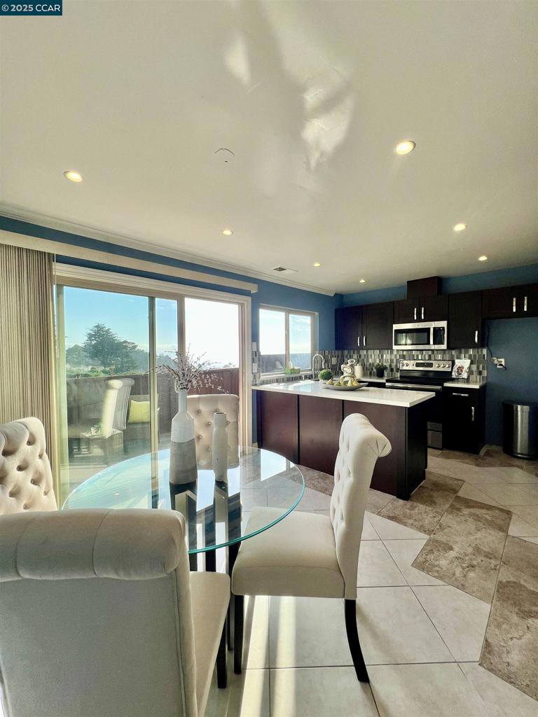 FAIRMONT - Residential