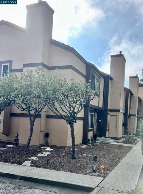 Photo of 627 Hickey Blvd Blvd #D, Pacifica, CA 94044 (MLS # 41115658)
