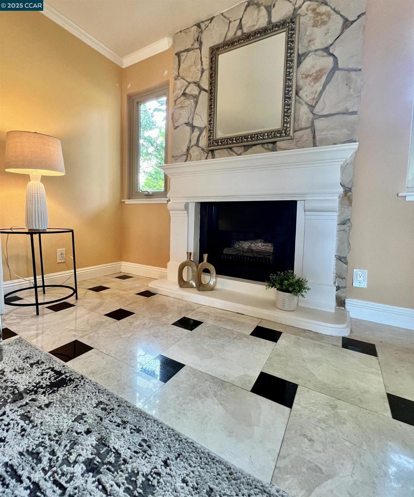 FAIRMONT - Residential