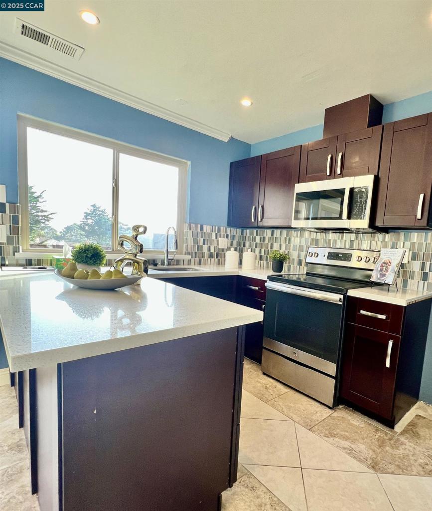 FAIRMONT - Residential