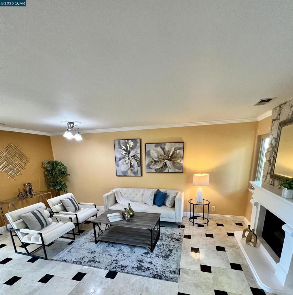 FAIRMONT - Residential