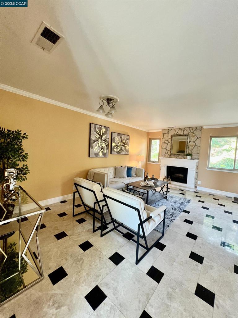 FAIRMONT - Residential