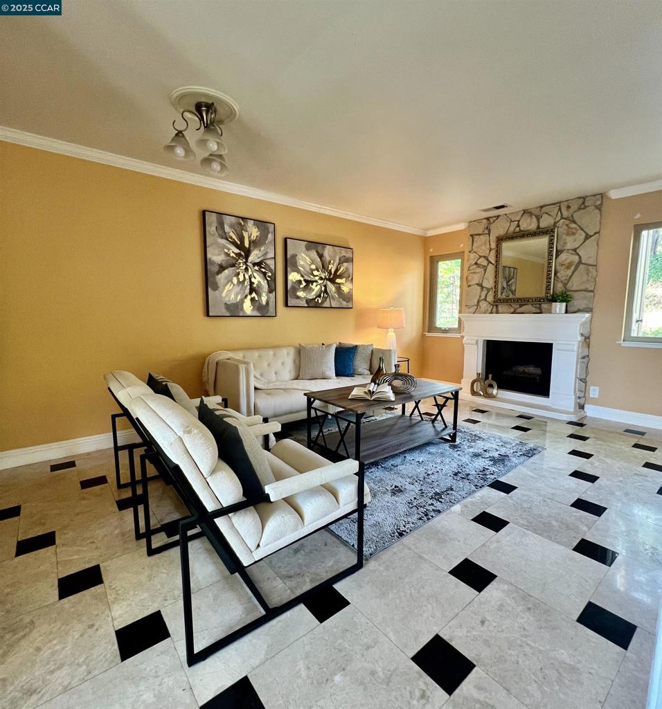 FAIRMONT - Residential