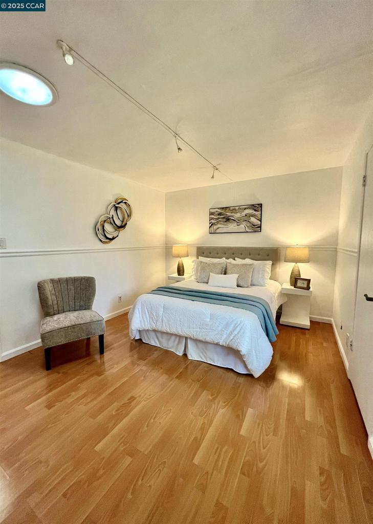 FAIRMONT - Residential