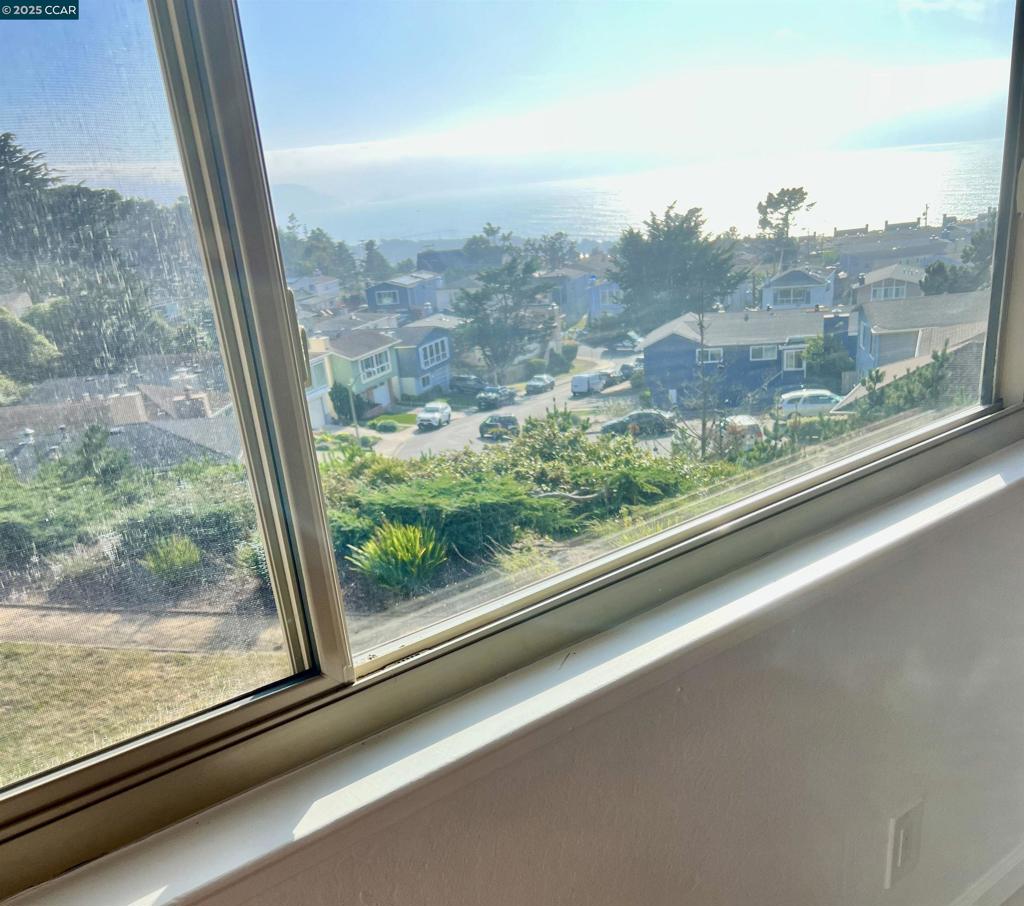 FAIRMONT - Residential