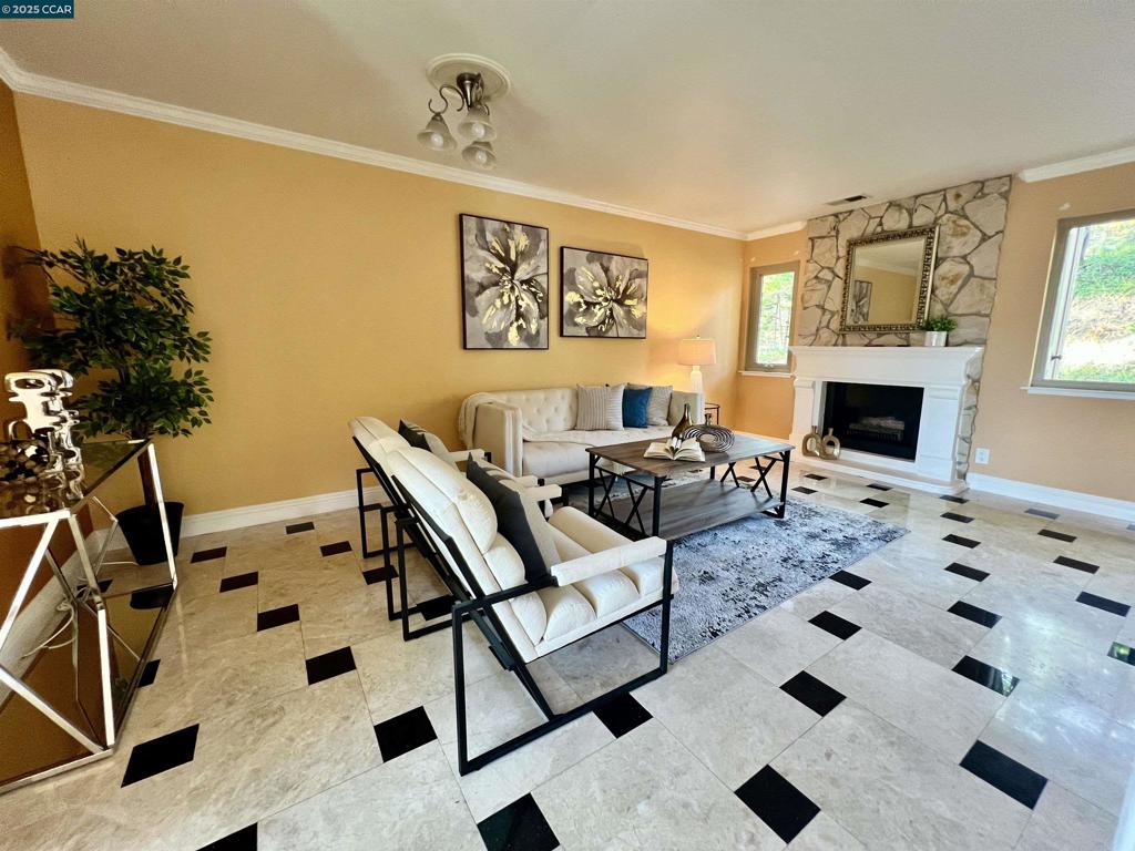 FAIRMONT - Residential