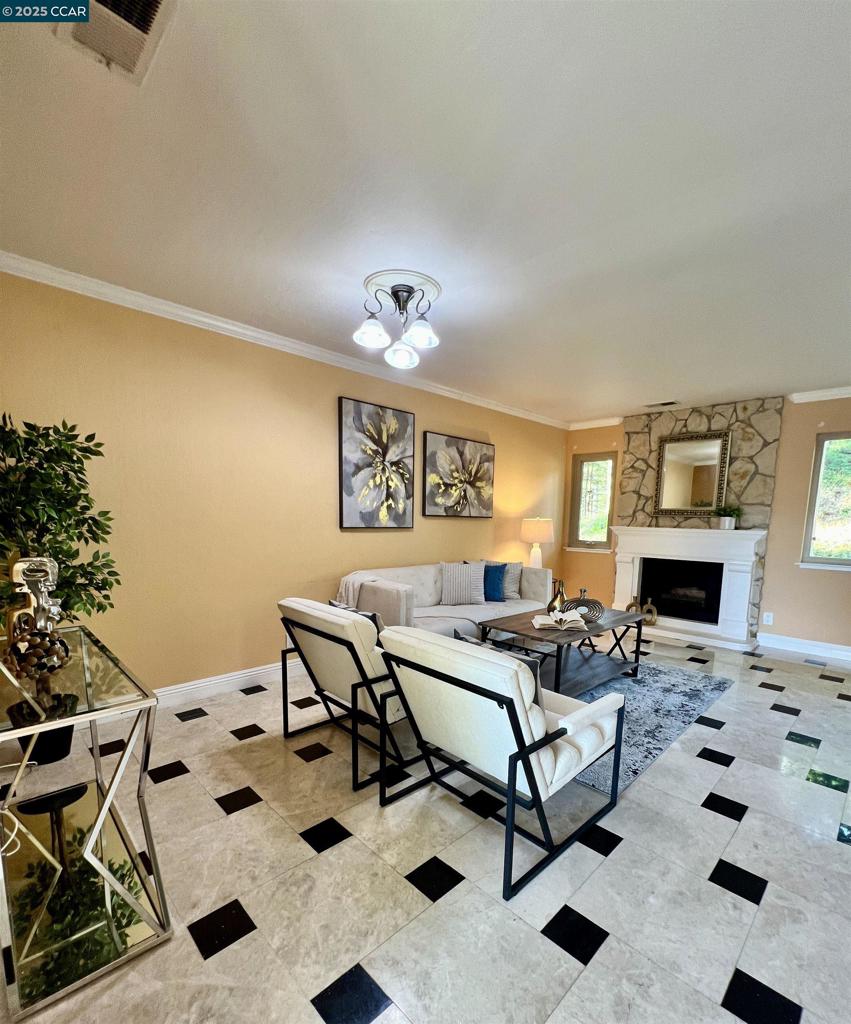 FAIRMONT - Residential