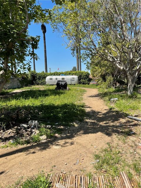 Photo of 342 Hollenbeck, Covina, CA 91723 (MLS # CV25107858)