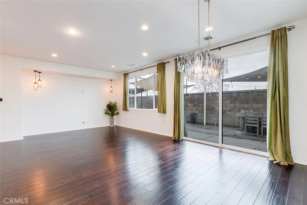 3235 Larkspur Street