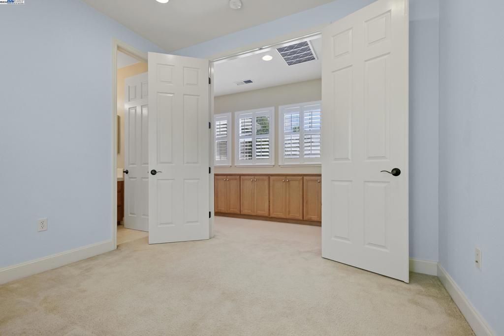 PHEASANT RIDGE - Residential