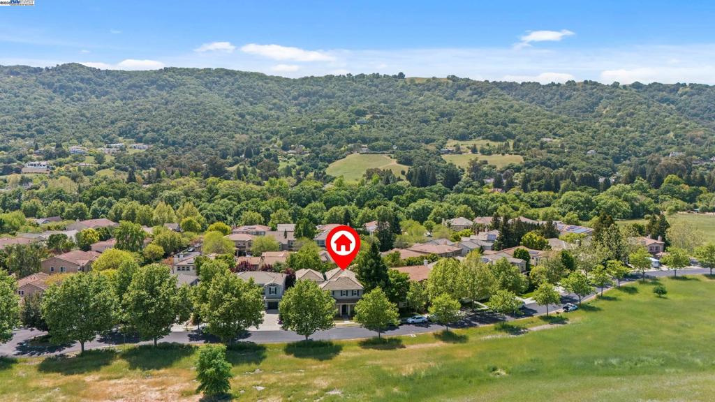 PHEASANT RIDGE - Residential