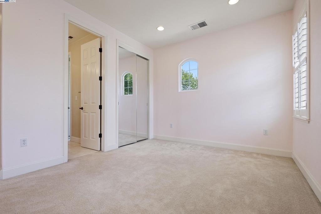 PHEASANT RIDGE - Residential