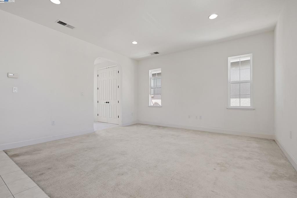 PHEASANT RIDGE - Residential