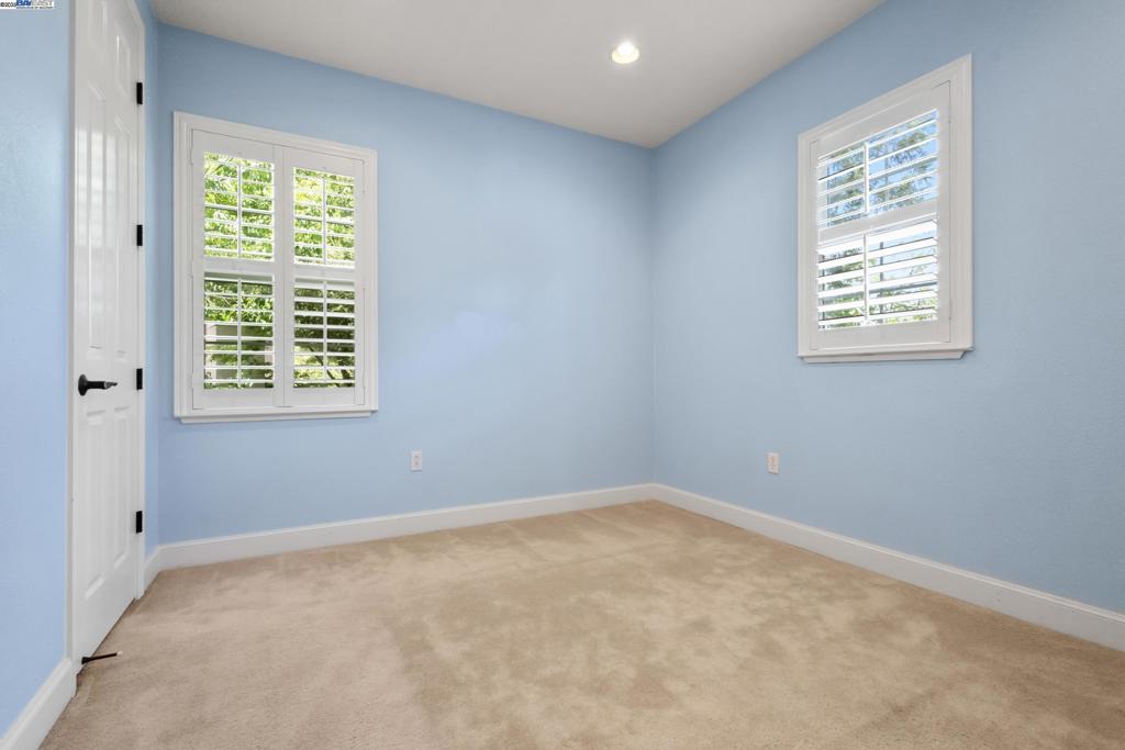 PHEASANT RIDGE - Residential