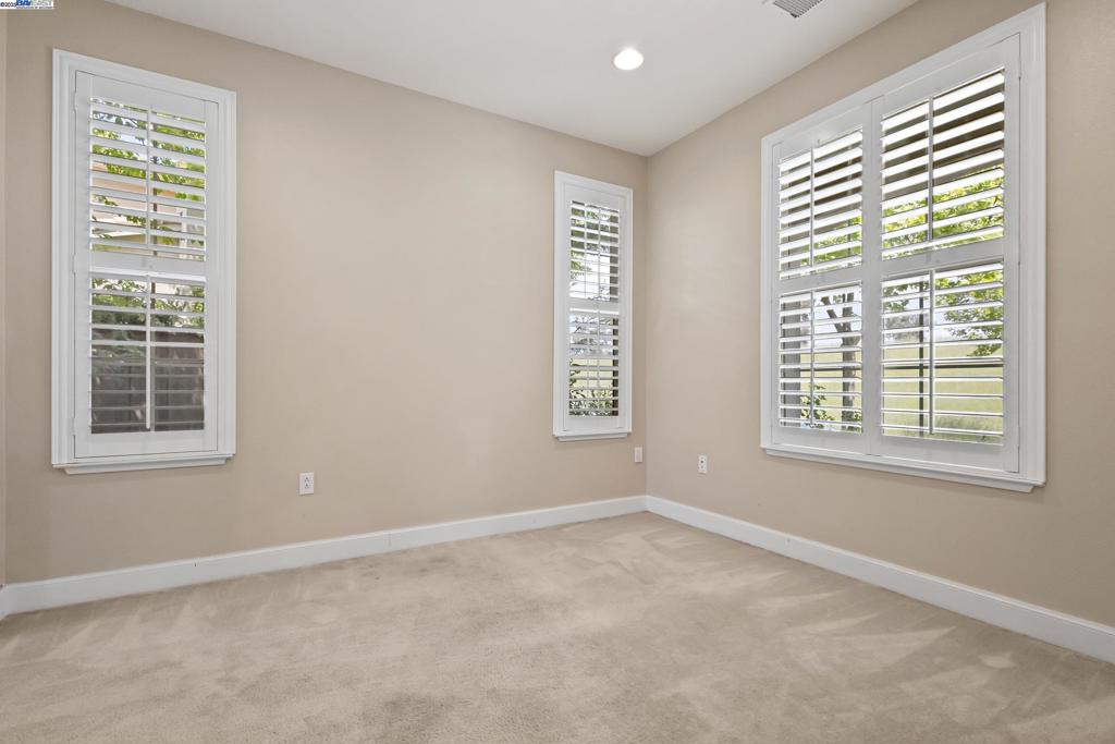 PHEASANT RIDGE - Residential