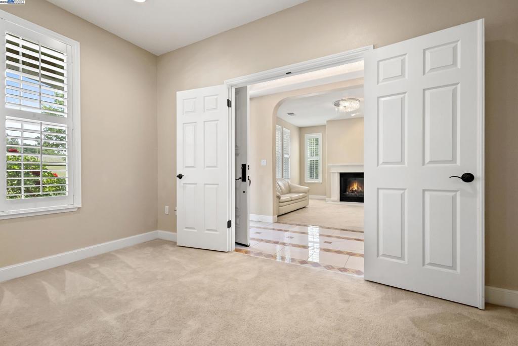 PHEASANT RIDGE - Residential