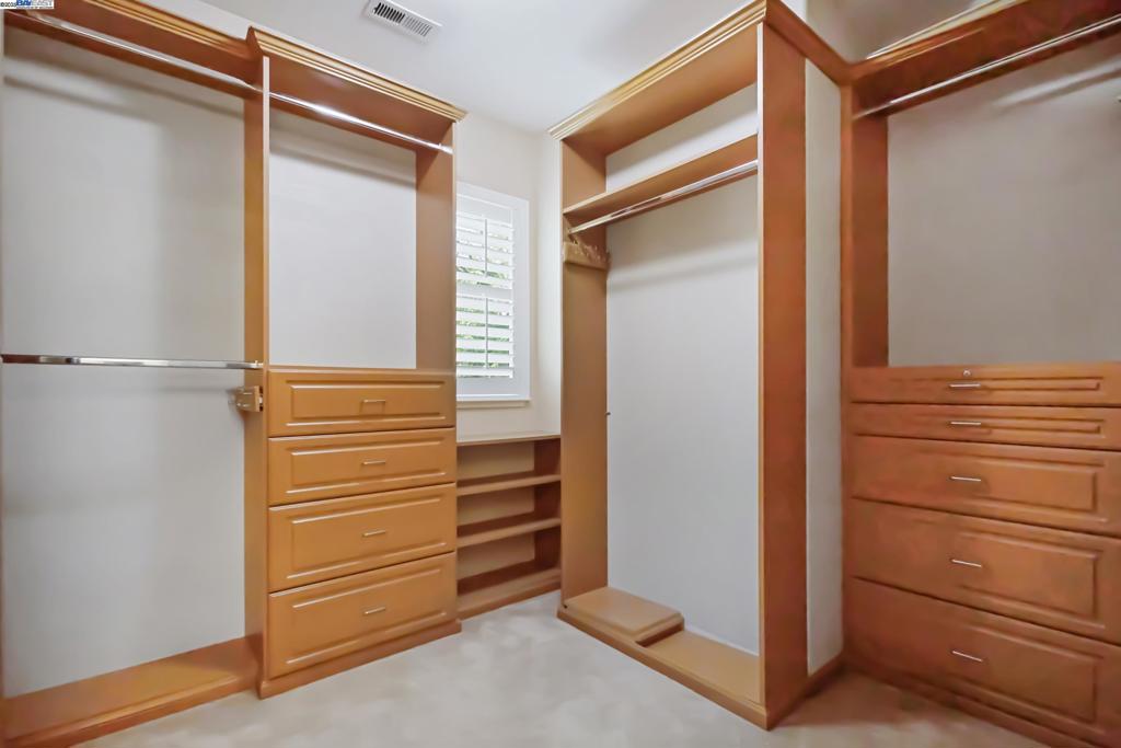 PHEASANT RIDGE - Residential