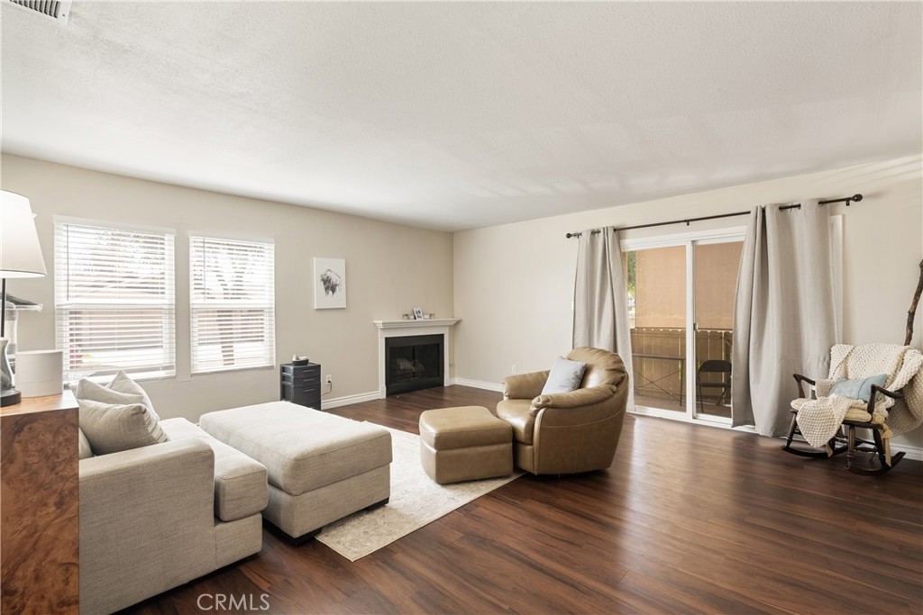 Welcome to Navilla Place; this custom-built home site on a quiet street walking distance to Downtown Covina. This home was recently update with new kitchen, floors, bathrooms, dual pane windows. Call for a private viewing today!!!