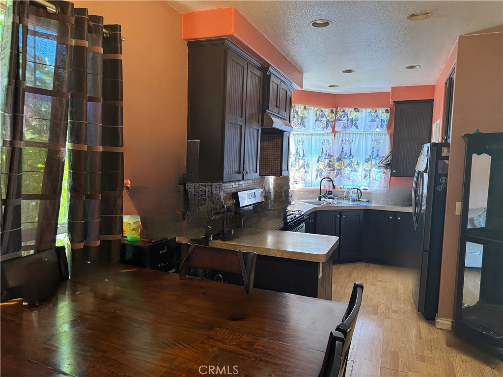 12301 San Fernando 202