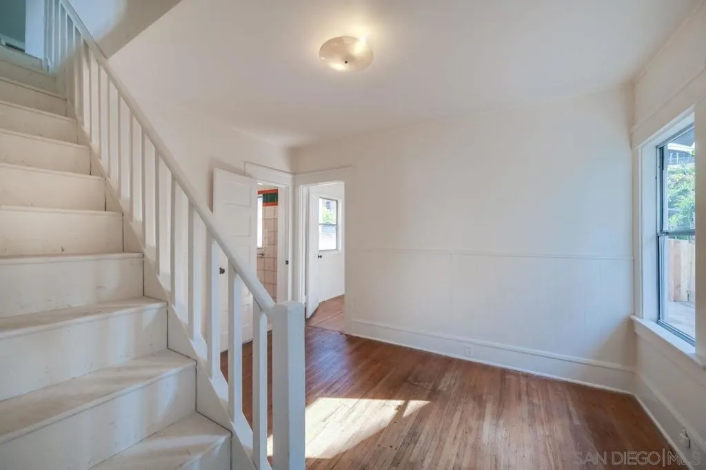 San Diego, California 92104, United States, 2 Bedrooms Bedrooms, ,2 BathroomsBathrooms,Residential,Active,242695