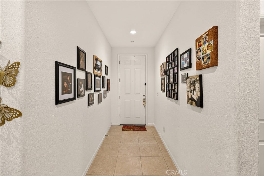 3527 Creekview Court