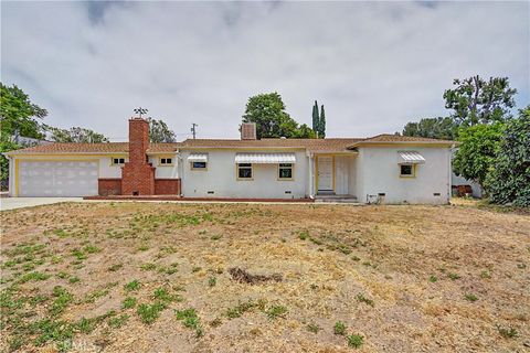 Photo of 8408 Keokuk Avenue, Winnetka, CA 91306 (MLS # SR26105713)