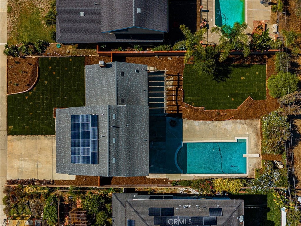 925 Eastglen
