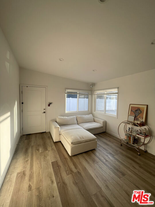 2658 Santa Ana Avenue