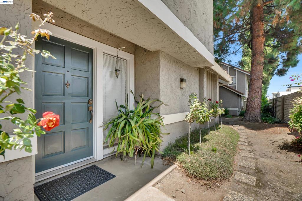 2023 Los Gatos Almaden Rd RD, San Jose CA 95124
