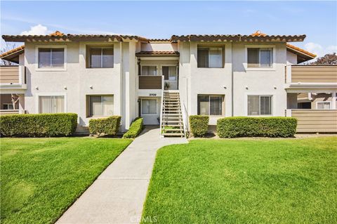 Photo of 3709 Country Oaks Loop Loop #E, Ontario, CA 91761 (MLS # CV26073010)