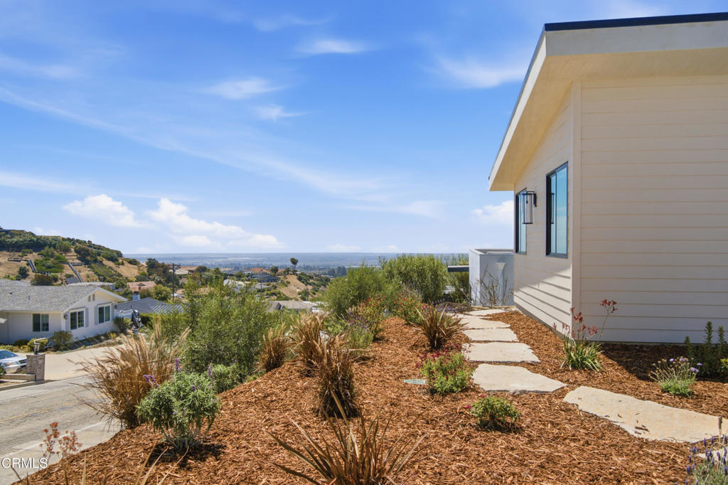 1013 Colina Vista