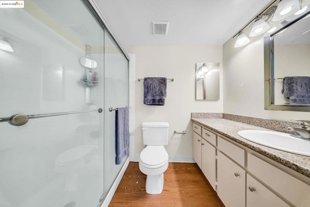 ASHWOOD - Residential