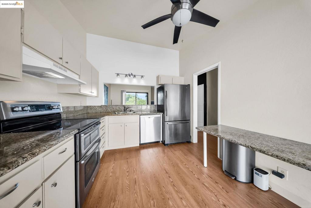 ASHWOOD - Residential