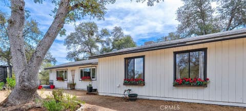 Photo of 41972 Lilley Mountain DR, Coarsegold, CA 93614 (MLS # ND26182853)