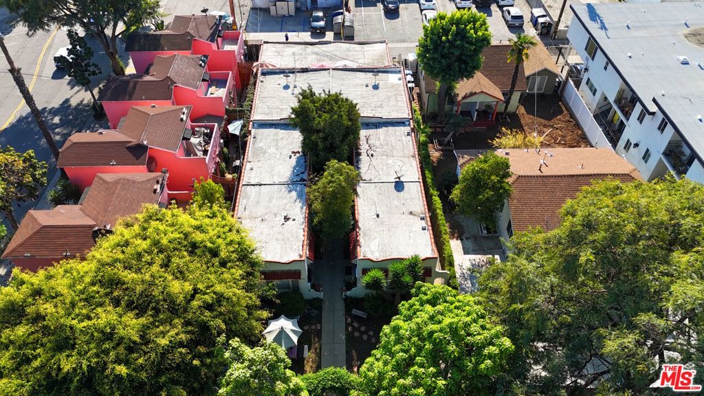 Photo of 7506 Norton Avenue #7510, West Hollywood, CA 90046 (MLS # 26986447)