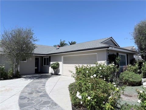 Photo of 21061 Miramar Lane, Huntington Beach, CA 92646 (MLS # OC26225480)