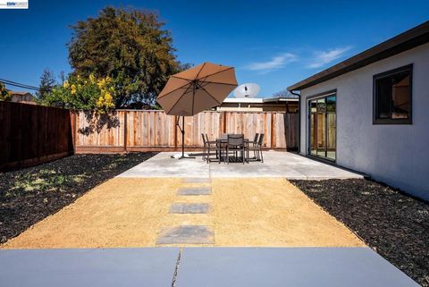 Tiny photo for 42663 42663 Hamilton Way Way, Fremont, CA 94538 (MLS # 41126309)