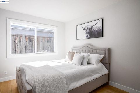 Tiny photo for 42663 42663 Hamilton Way Way, Fremont, CA 94538 (MLS # 41126309)