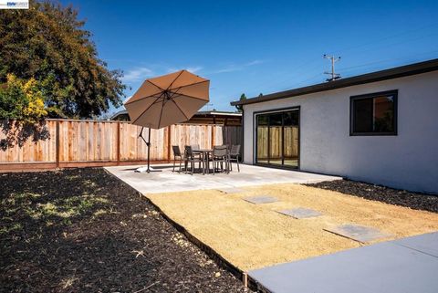 Tiny photo for 42663 42663 Hamilton Way Way, Fremont, CA 94538 (MLS # 41126309)