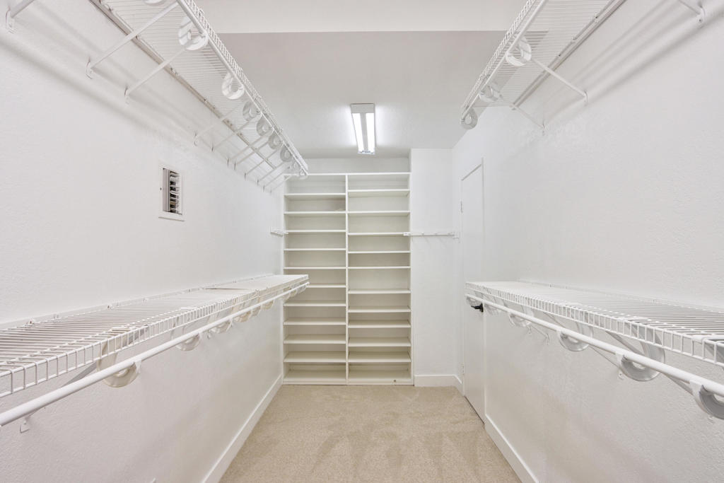 Woodhaven Country Cl - Residential