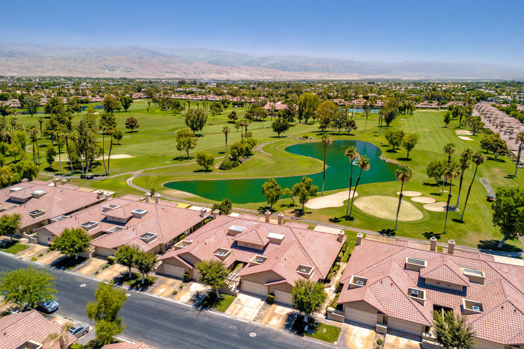 Woodhaven Country Cl - Residential
