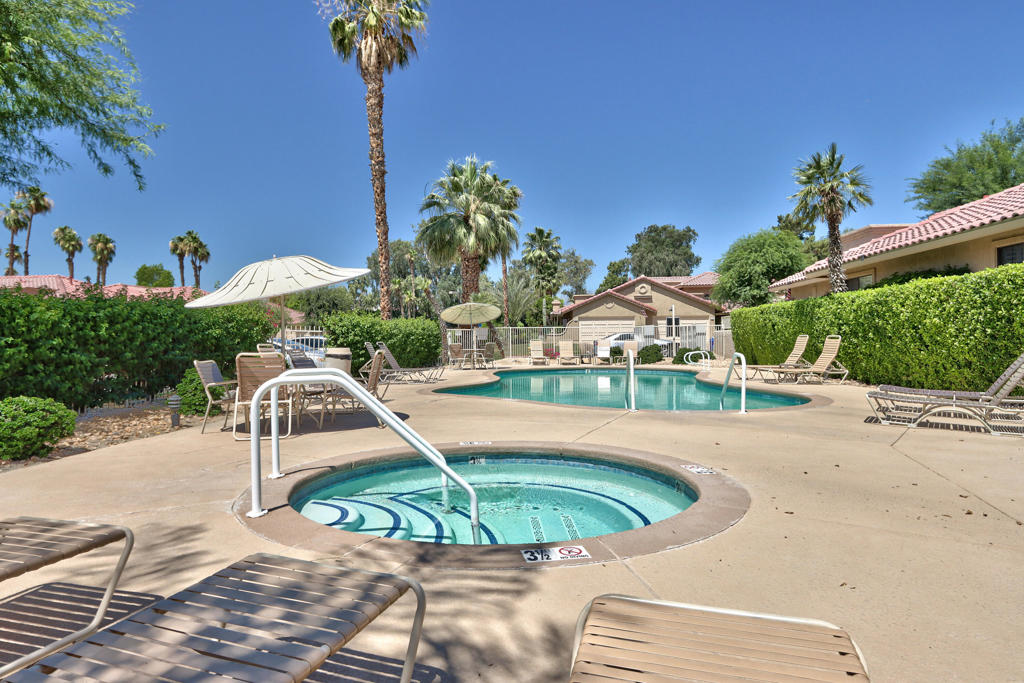 Woodhaven Country Cl - Residential