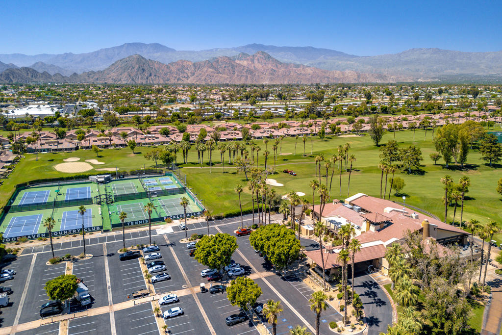 Woodhaven Country Cl - Residential
