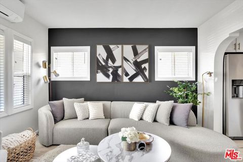 Photo of 1138 W 52nd Street, Los Angeles, CA 90037 (MLS # 26832089)