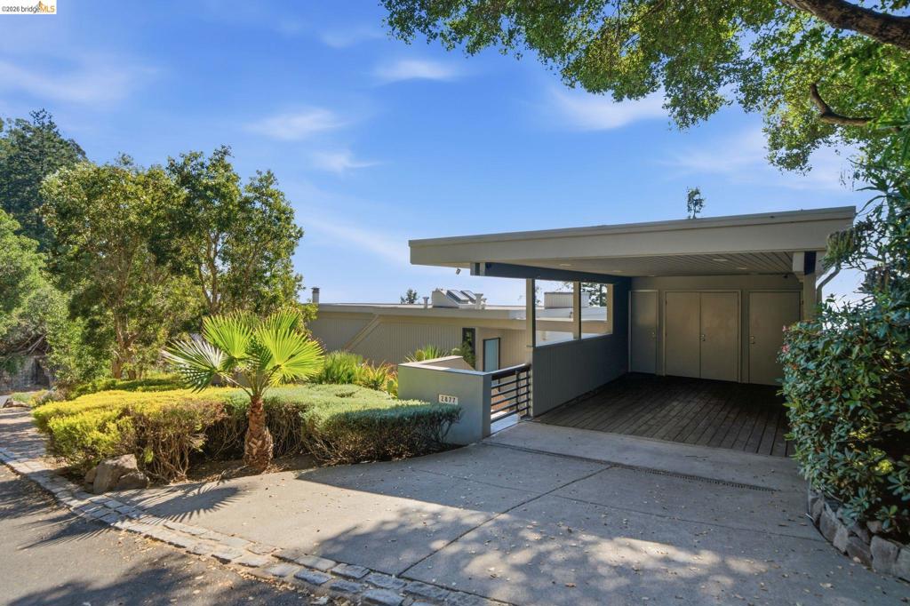 2877 Buena Vista Way