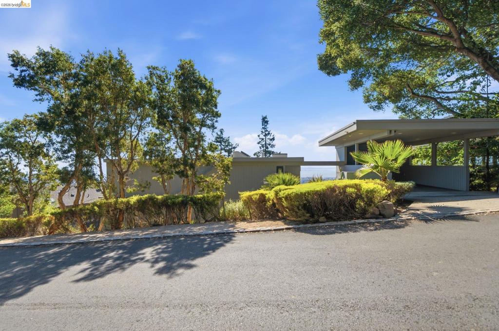 2877 Buena Vista Way
