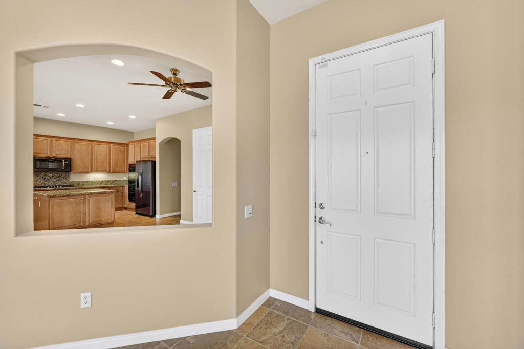 40414 Calle Santa Monica