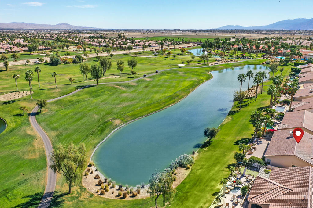 40414 Calle Santa Monica